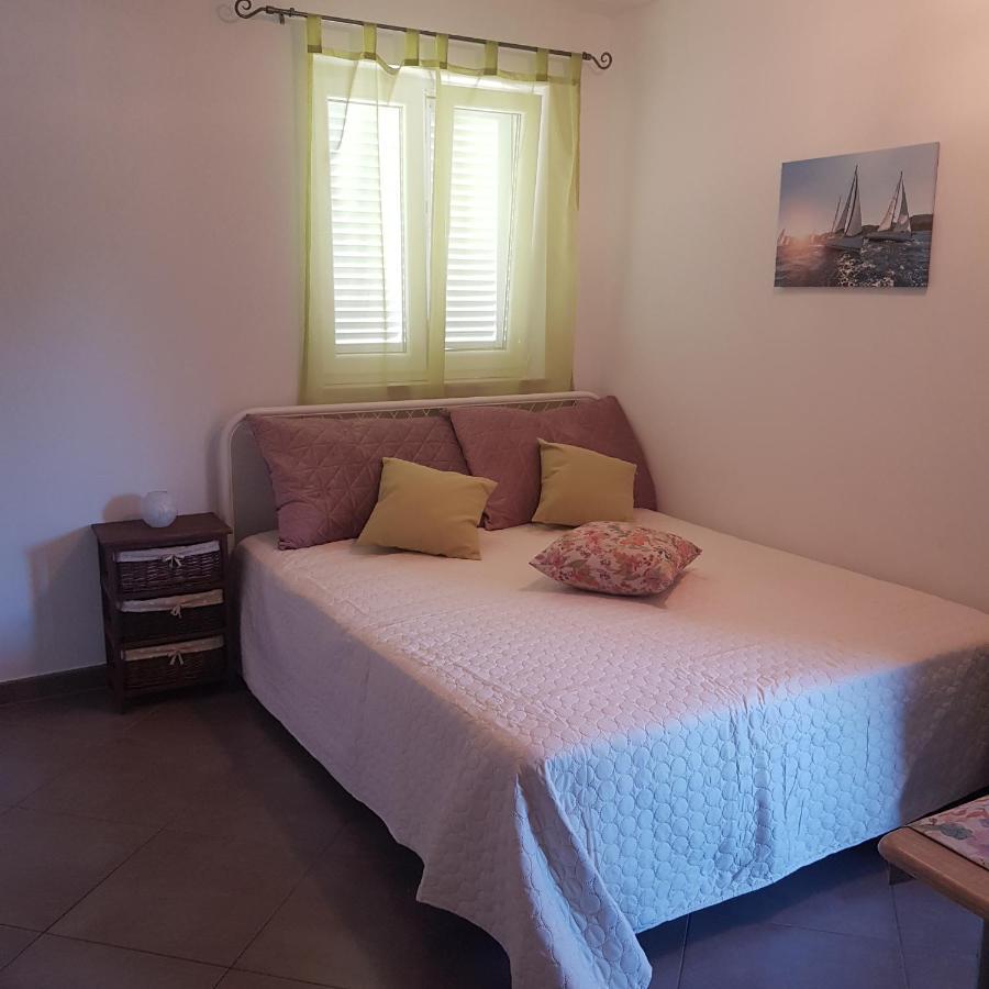 Apartmani Afrodita Sutivan Exterior photo