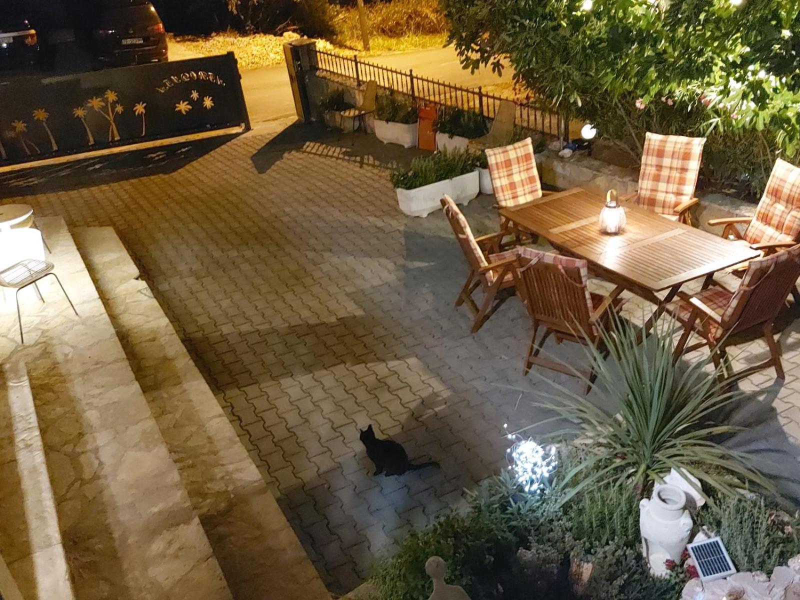 Apartmani Afrodita Sutivan Exterior photo