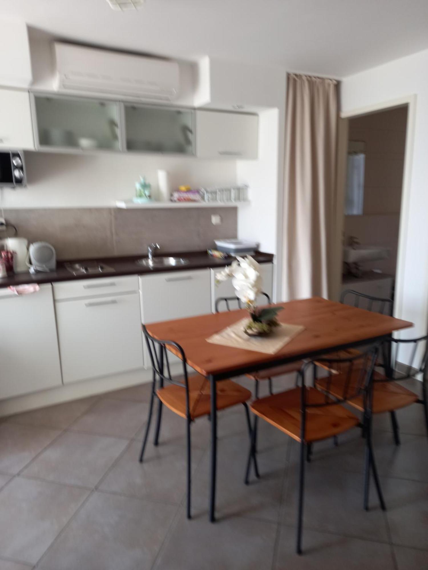 Apartmani Afrodita Sutivan Exterior photo